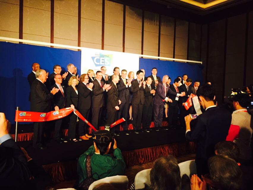 ximenahartsock's tweet image. &quot;The show is now officially open&quot; 1st #CESAsia begins #shanghaitech