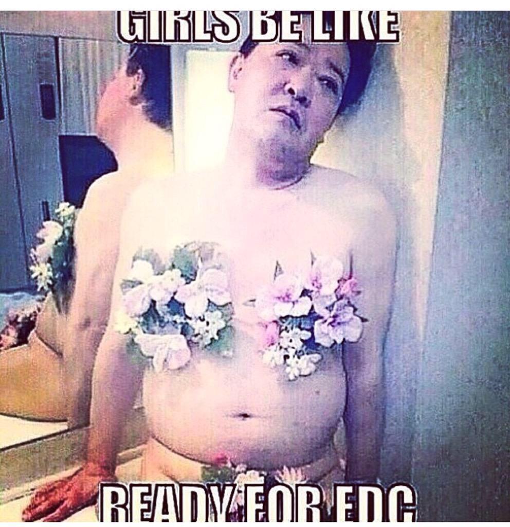 CookieMonstaDUB's tweet photo. EDC http://t.co/xHyYAdYtNJ