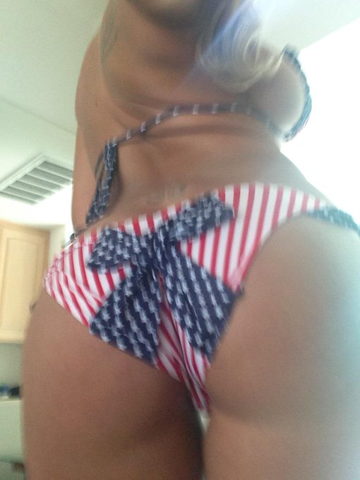 Happy #MDW2015 🇺🇸 thanks for fucking me good @MickBluexxx #Merica #Booty #OliviasAngels http://t.co/<a href="/tag/mdw2015"class="tags">#MDW2015</a><a class="tags" href="/tag/mickbluexxx">@mickbluexxx</a><a href="/tag/booty"class="tags"><span>#booty</span></a><a href="/tag/merica"class="tags"><span>#merica</span></a><a href="/tag/oliviasangels"class="tags"><span>#oliviasangels</span></a>