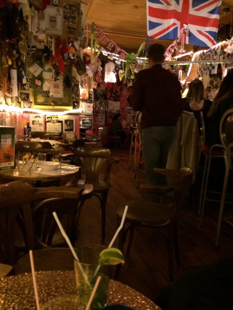 CamilleEMH's tweet photo. Checking out @janetsbar. Yummy martinis! 🍸 http://t.co/XG2z6e8L1T