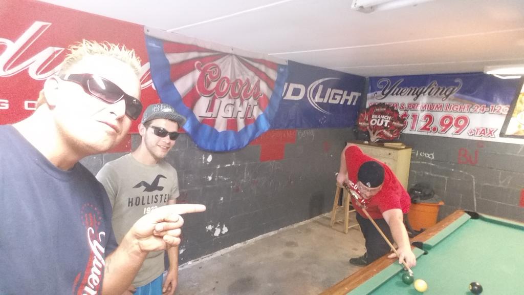 Badmoneyslim's tweet image. #poolofdeath 
#TheShack 
@RobertJessman
@EricSchneck
@Badmoneyslim
#MemorialDayWeekend
#TheKliq 
#LoyaltyGang