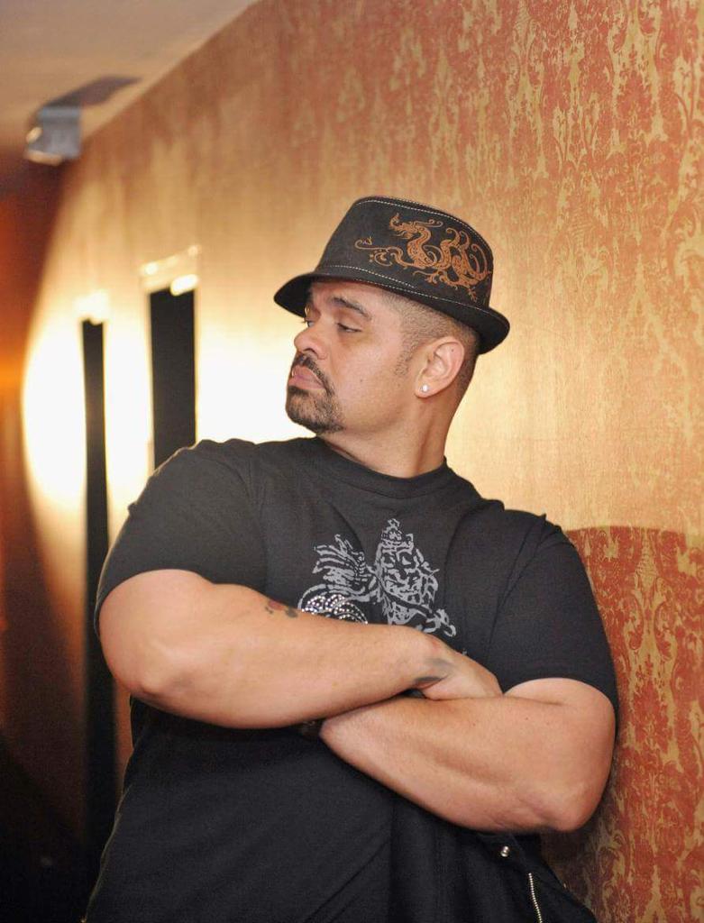 Happy birthday Heavy D.. He would have been 48..           