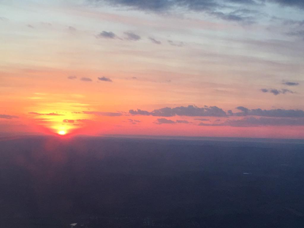 DropsofHope_DI's tweet image. As we land home in #Halifax, the sun sets from our 2nd time at #globalfinals15 #AlwaysInspiring #IDoDI