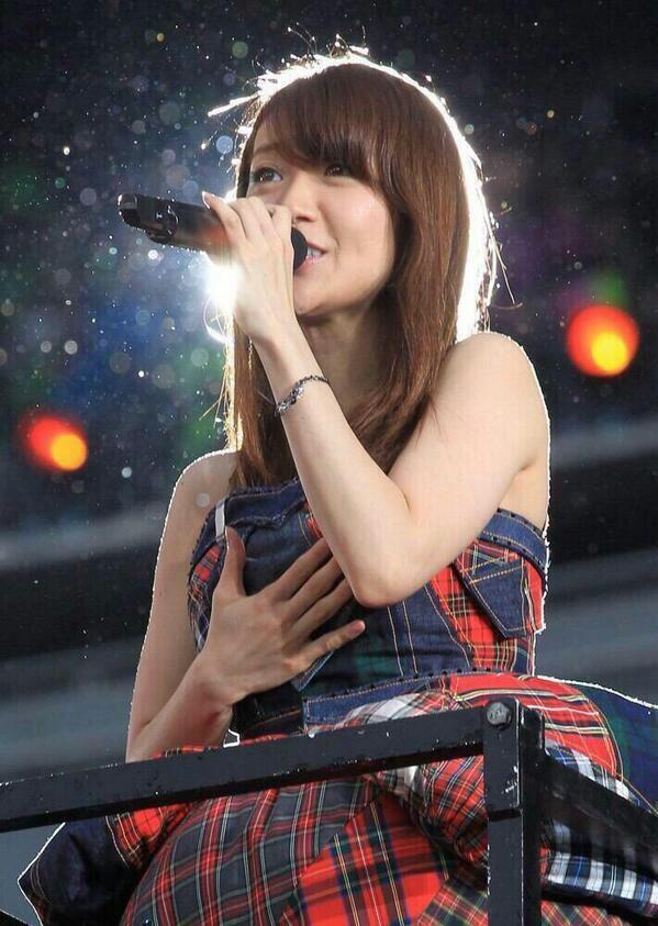 Sky あなたがいてくれたから 優子さんが間奏の間に言った言葉凄く心に響いて涙が 出ました Akbに出逢い そこでメンバーと切磋琢磨し色んなものを培って ファンを大事にしてきた優子さん 私の宝物は優子さんです 大島優子卒業コンサート Http T