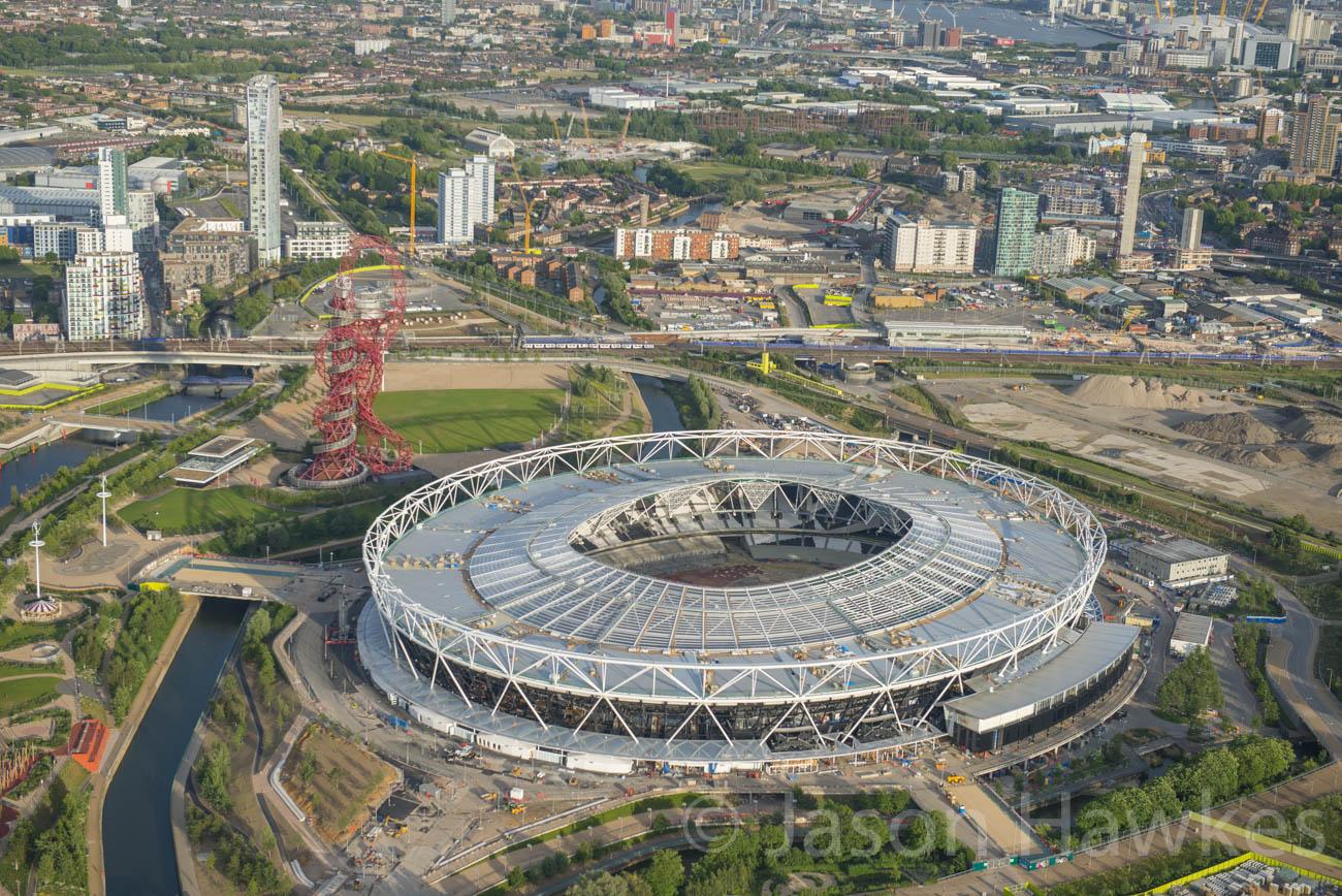 Olympic stadium. Олимпийский стадион (Лондон). Олимпийский стадион Лондон конструктив. Олимпийский стадион Москва сносят. Лондонский Олимпийский парк.