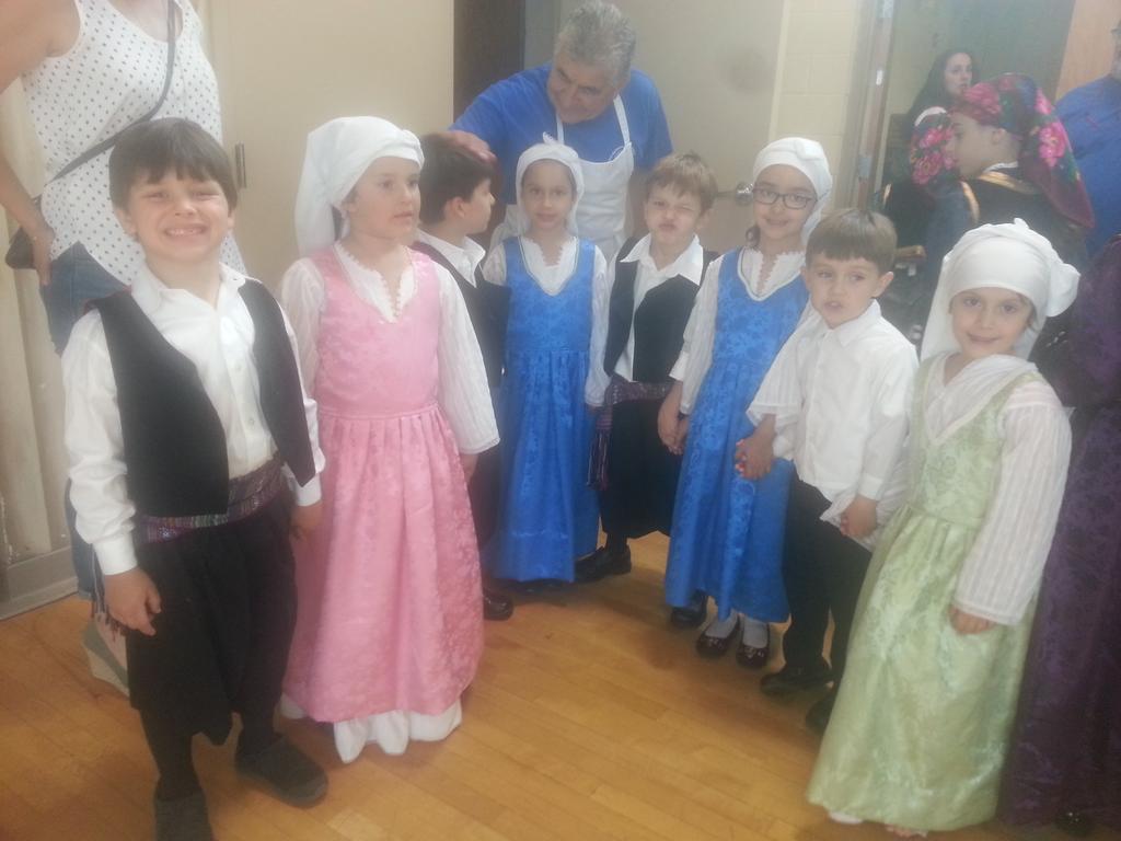 Great performance <a href="/ByzantioDC/">Byzantio</a>: St Katherine's Festival, Falls Church VA &amp; dancers of all ages! @guftissa <a href="/dvlassop/">Demetri Vlassopoulos</a>