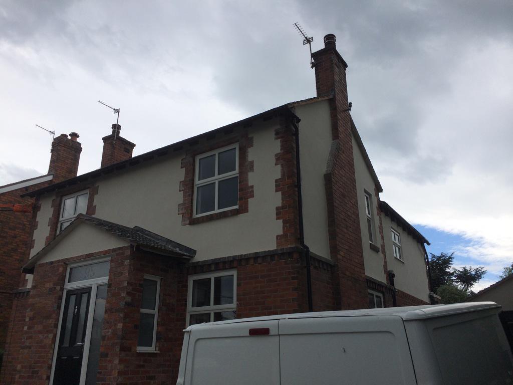 plasteringstoke's tweet photo. House rendered in monocouche silver pearl in Audley,customer over the moon,get in touch if you need anythin like this http://t.co/JaHo9TtN3T