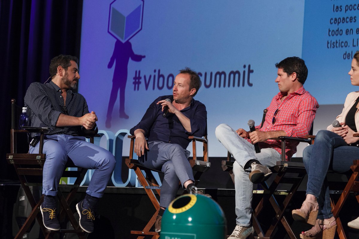 <a href="/JuanOchoaVela/">Juan Ochoa</a> #SergioPerisMencheta, <a href="/Cote_Soler/">Coté Soler</a>, <a href="/A_Zabalburu/">Antonio Zabálburu</a>, <a href="/Veronica_larios/">Verónica Larios</a> y @acapipola #vibooksummit