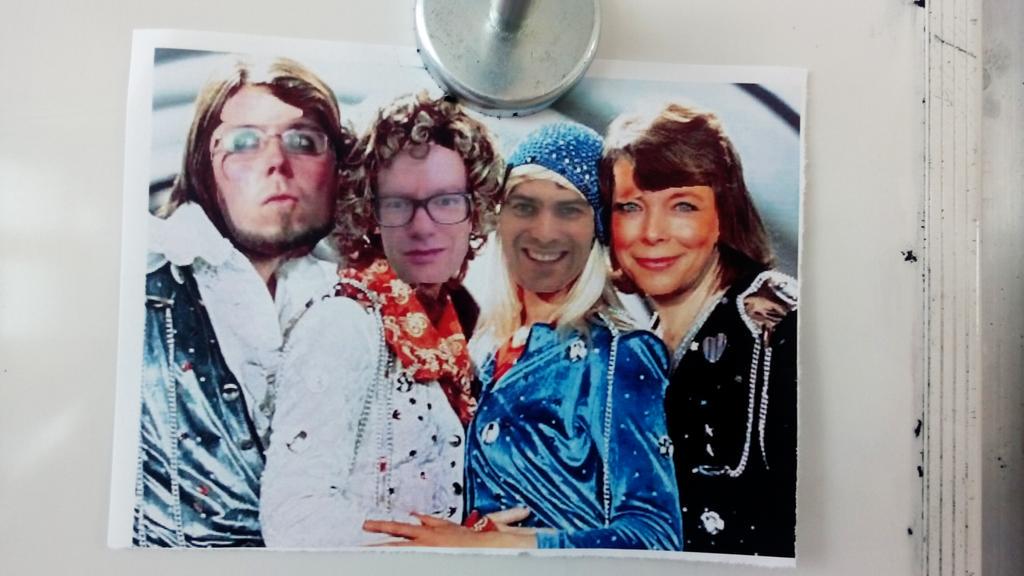 Elevproducerad idolbild som värmer hjärtat och är lite sådär med upphovsrätten.