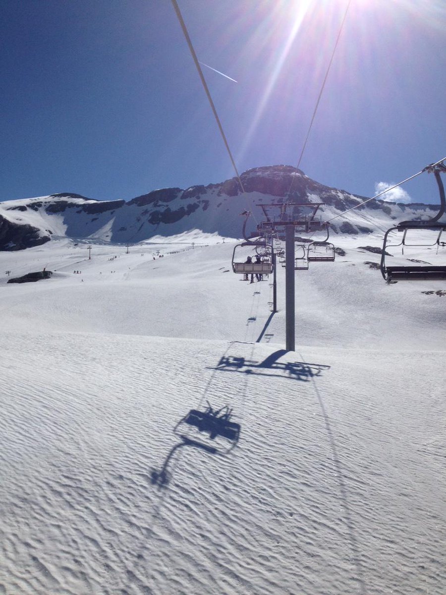 Retour sur les skis au top!!!!! à <a href="/valdisere/">Val d'Isère</a>  <a href="/dynastarskis/">Dynastar</a>  <a href="/UvexWintersport/">Uvex Wintersport</a> 
#grandbeau #autop