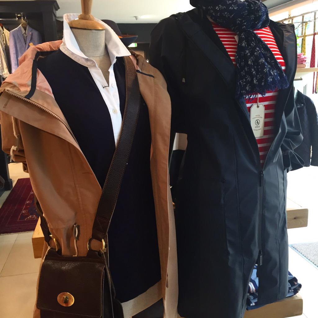 DoddingtonHall's tweet image. With the #weather this changeable you need to plan for all the eventualities!
#summerrain #rainmac #country #clothing