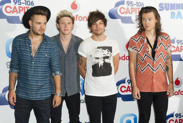 1DWWInfo's tweet photo. #NEW | The boys today at the Capital FM Summertime Ball Today! via (@1D_Swiss_Team) -C http://t.co/omH6gWm96S