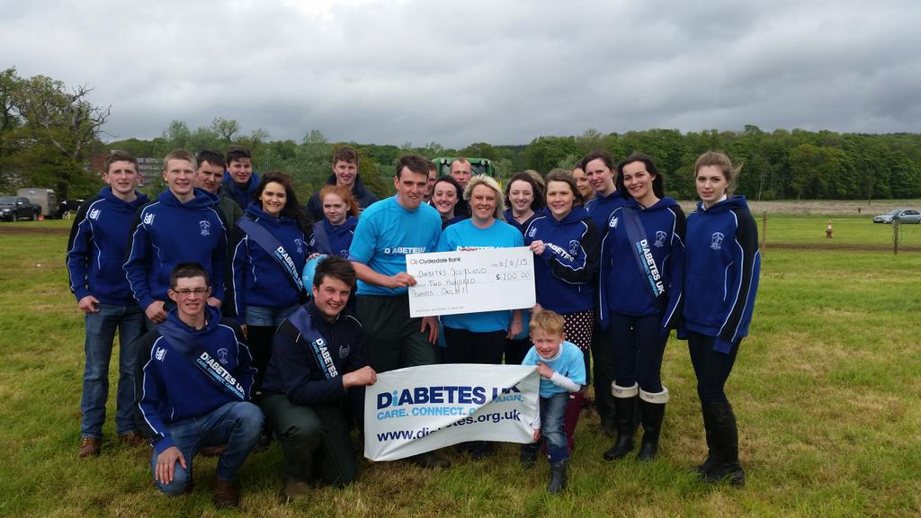 elle_belle100's tweet photo. Thanks so much @XroadsYFC. @DiabetesUK @DiabetesScot #helpingtofindacure http://t.co/tP28menVfd