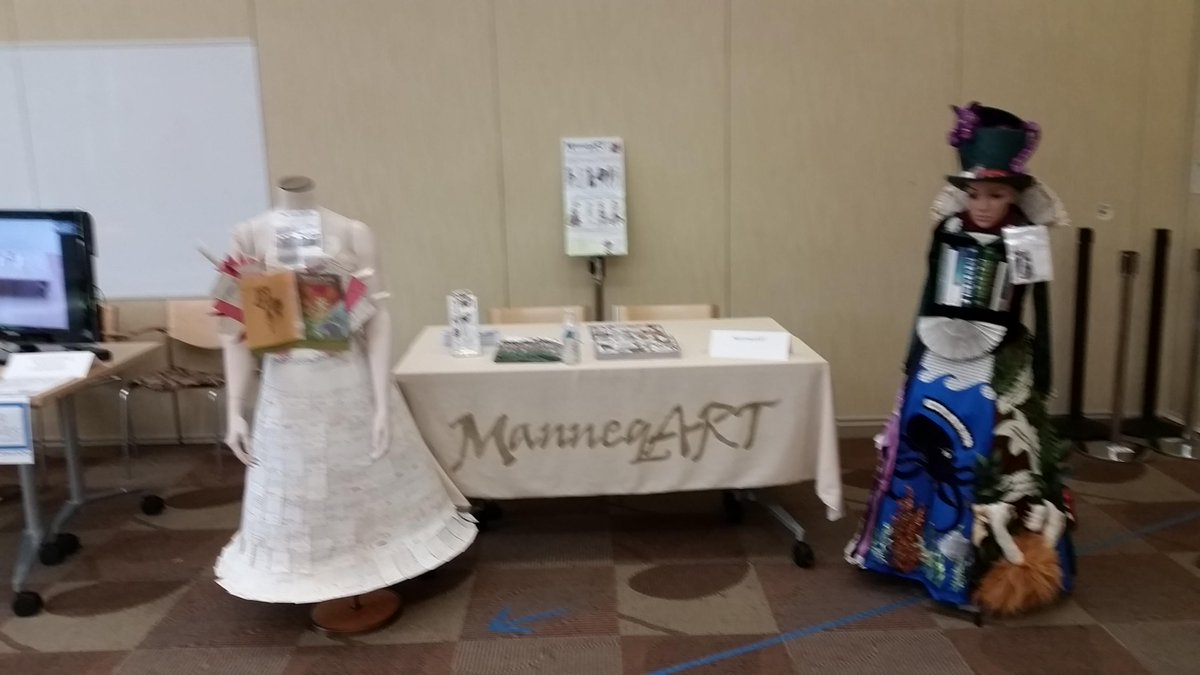 ManneqART at the <a href="/HoCo_Library/">HowardCountyLibrary</a> ComicCon (Miller Branch).  "The 1st Librarian" and "ReadMore" featured.