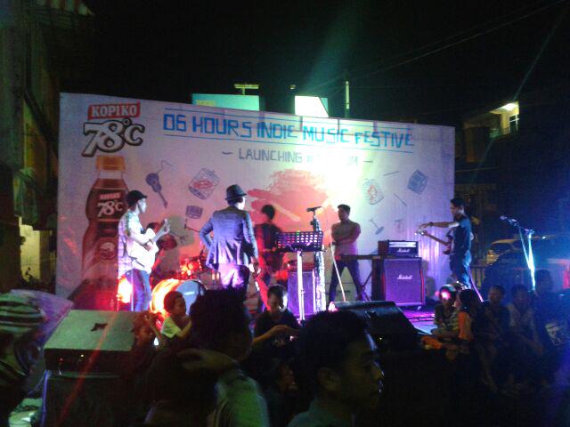 On stage at Launching 1st Album @Thevondallzband #GradasiWarna Pelataran Immortal Shop Ratulangi #SupportLocalHero