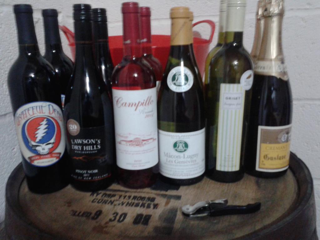 im_gadsby's tweet photo. Ready for #beerVwine with @CotteridgeWines.@GustaveLorentz @foncalieuwines @LouisLatourUK @BodegasCampillo @Parducci http://t.co/QjhJEPJpnO