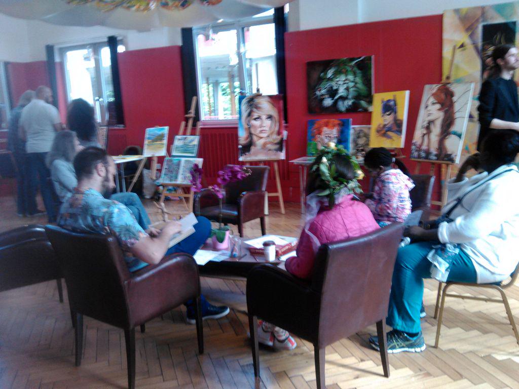 FizzFest's tweet photo. Amazing @artspace at @FizzFest @StLukesTrust . http://t.co/s0bs9a3SMt