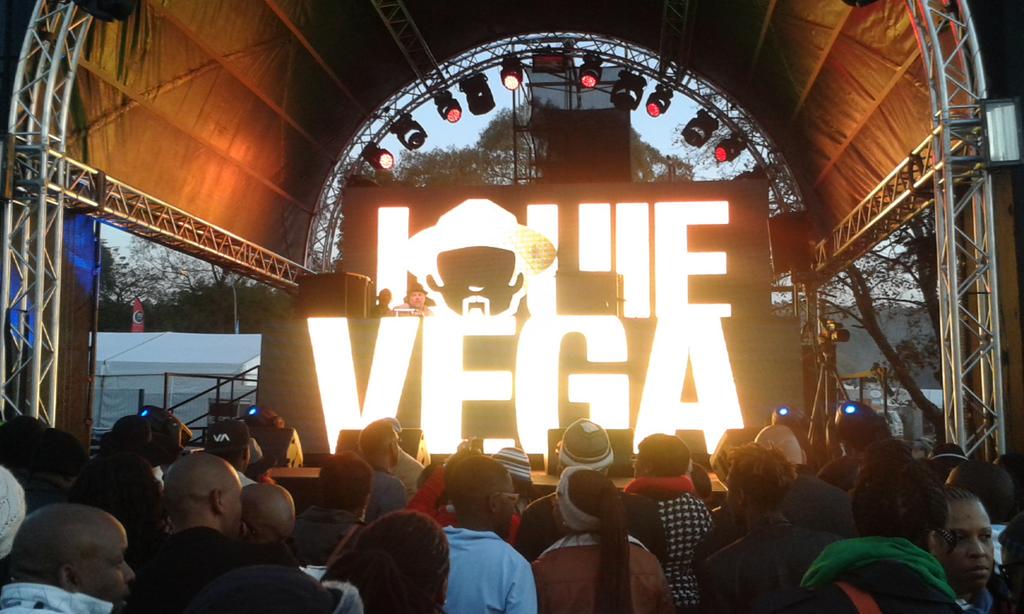 HOUSE_MUSIC_SA's tweet photo. What a killer set by @nuyoricansoul at @DStv Delicious Music Festival #summerdaze http://t.co/518iNR39kC