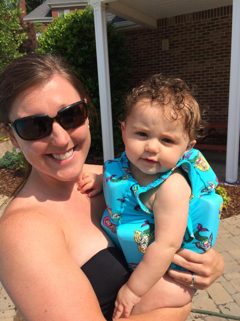 KateBingham1018's tweet photo. Mom and me on my first swimming adventure! http://t.co/jwNV6kDd2L