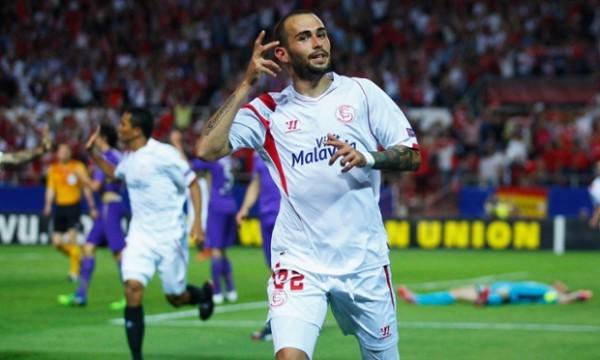 Barcelona Sign Aleix Vidal