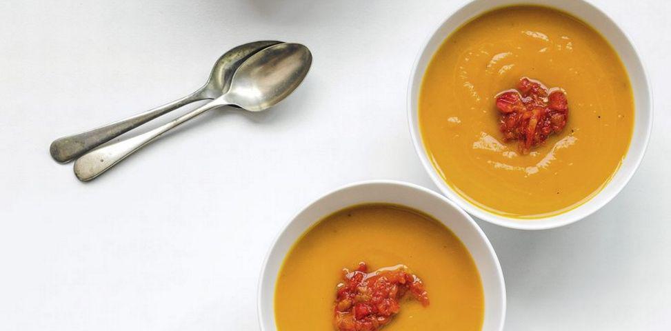 SundayTimesZA's tweet photo. Easy no-knead bread & winter soup recipes that’ll bowl you over > in #SundayTimes #FoodWeekly tomorrow http://t.co/OqAw6fRNIg