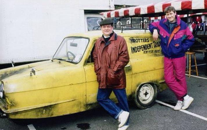 Halcyonmag's tweet photo. #UnlikelyStyleIcon... Rodney was the best dressed Trotter. http://t.co/ey6hMSlqdZ