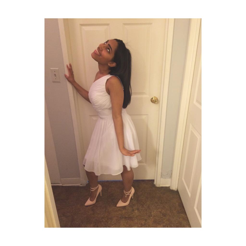 _l0udx3's tweet image. When you're not one of the statistics 💁🏽 #HSGraduate