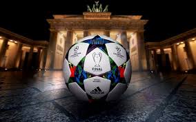StuttgartB's tweet photo. La final de la champions hoy se juega en Alemania, pero no en #Berlin si no en #Stuttgart (Y en pantalla gigante) http://t.co/P3Q6OpZiFC