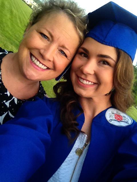 _lcsutton's tweet image. The Big Day!! 🎉🎓