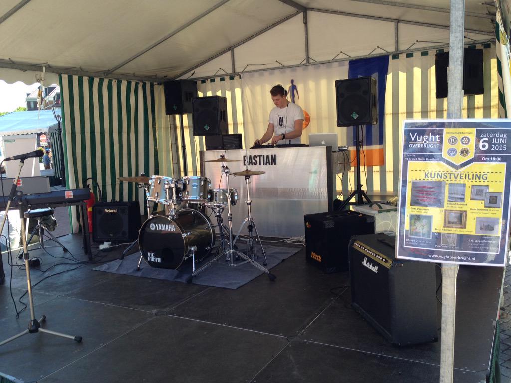 KiwanisVught's tweet photo. De eerste pleinen in #vught komen tot leven bij http://t.co/dQv1vCi9NM http://t.co/Tj9ElKrPJq
