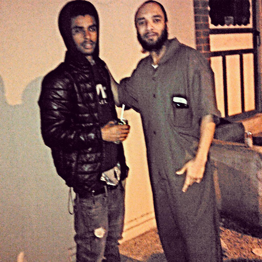 HeemyHeem_'s tweet photo. My Nigga Ed Home From The Feds http://t.co/Fph2JuoiDV