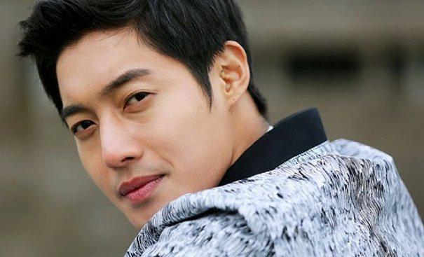 Happy birthday kim hyun joong! 