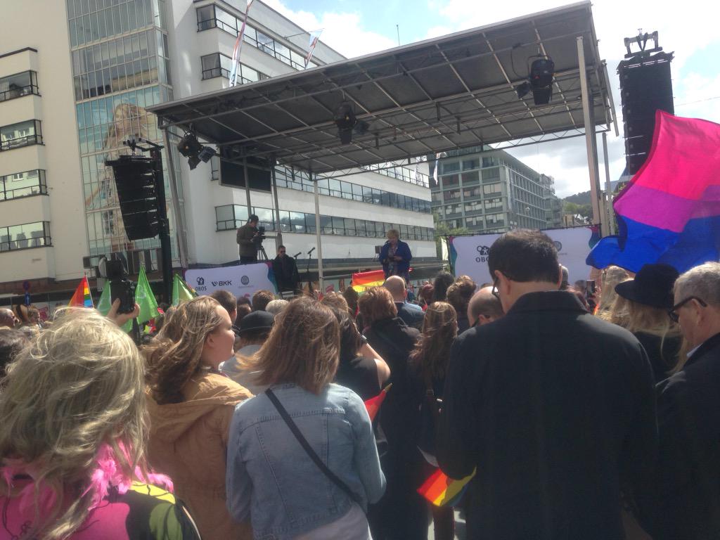AmnestyVest's tweet photo. Norwegian prime minister @erna_solberg with  #bergenpride @Amnesty_Norge #kiev #pride #kyivpride2015 http://t.co/TxHaRPxNcO