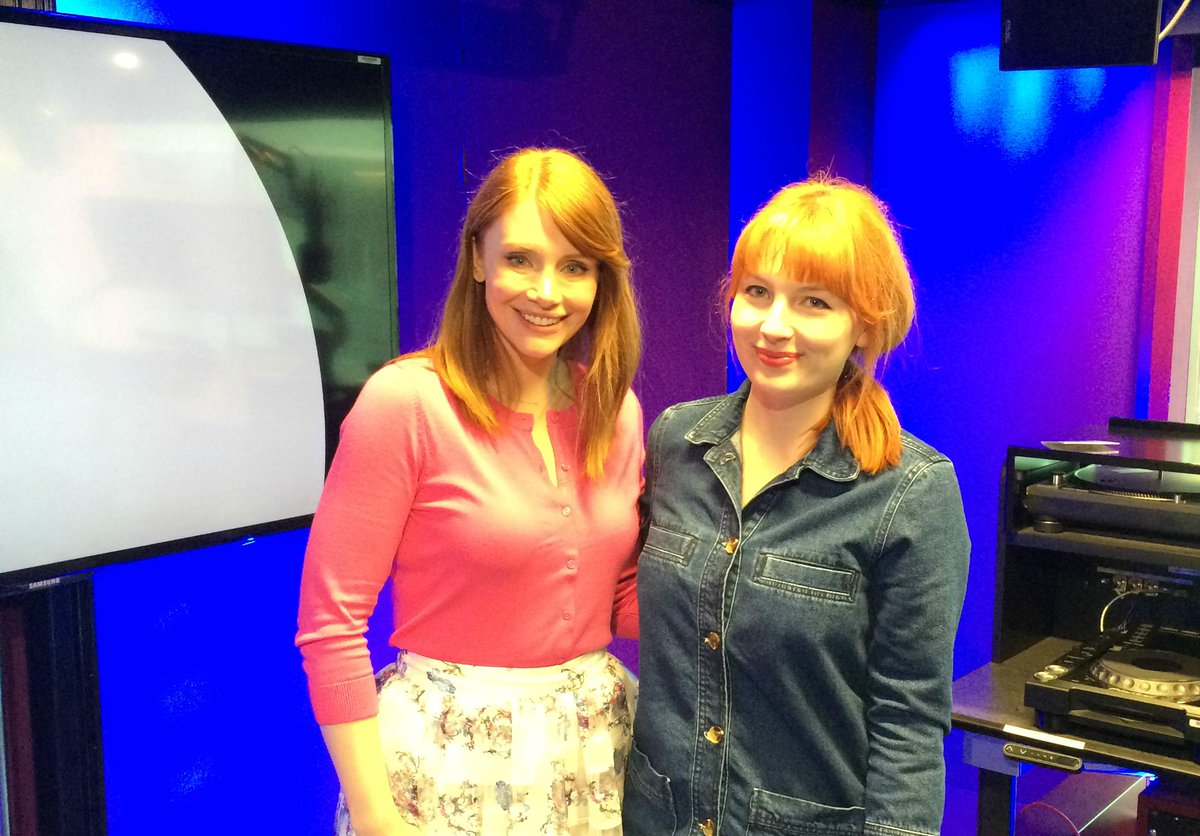 BBCR1's tweet photo. Love @prattprattpratt? So does Bryce Dallas Howard and she’s telling @alicelevine all about him... get ready to swoon http://t.co/r6I4zzPNbo