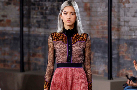 VogueRunway tweet picture