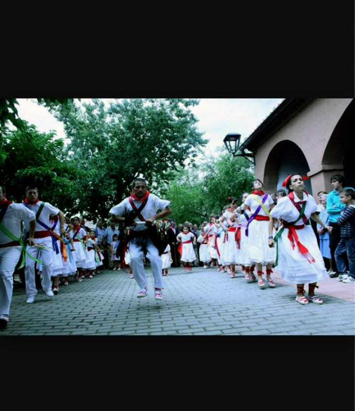 andrearsgs's tweet photo. Necesitoo  esto ya 🙏🙏💃🍻🍻🎉🎊 http://t.co/Tvf1aowwgL