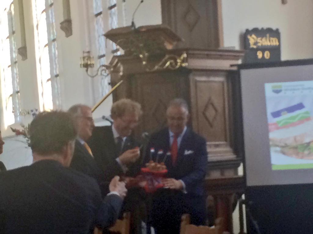 Burgemeester #Midden_Delfland  verkoopt MD