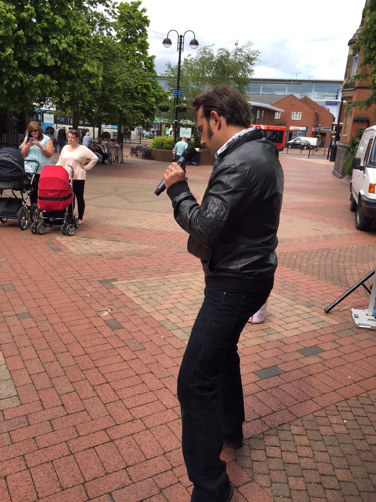 MaggiesMemory's tweet image. Lovely day in Bedworth with @ankerradio hopefully lots of money raised!!