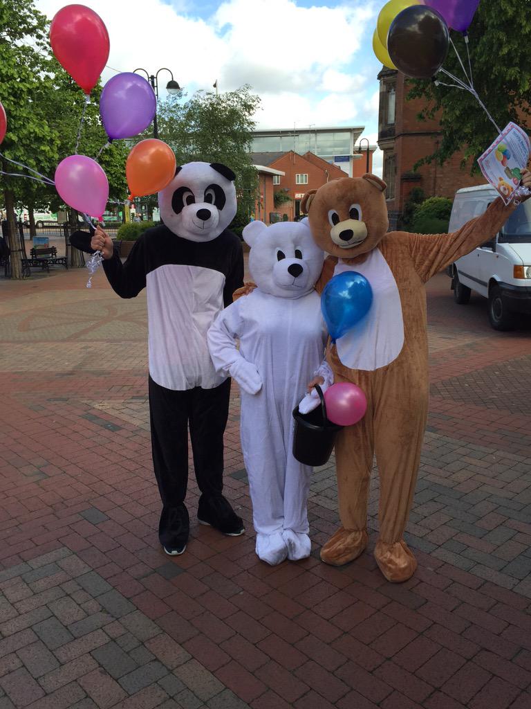 MaggiesMemory's tweet image. Lovely day in Bedworth with @ankerradio hopefully lots of money raised!!