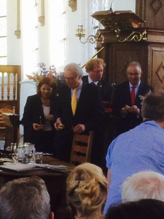 Bijeenkomst #MiddenDelfland vereniging sluit met "de stoeren boeren boterham" boterham,kaas,sla én tomaat.