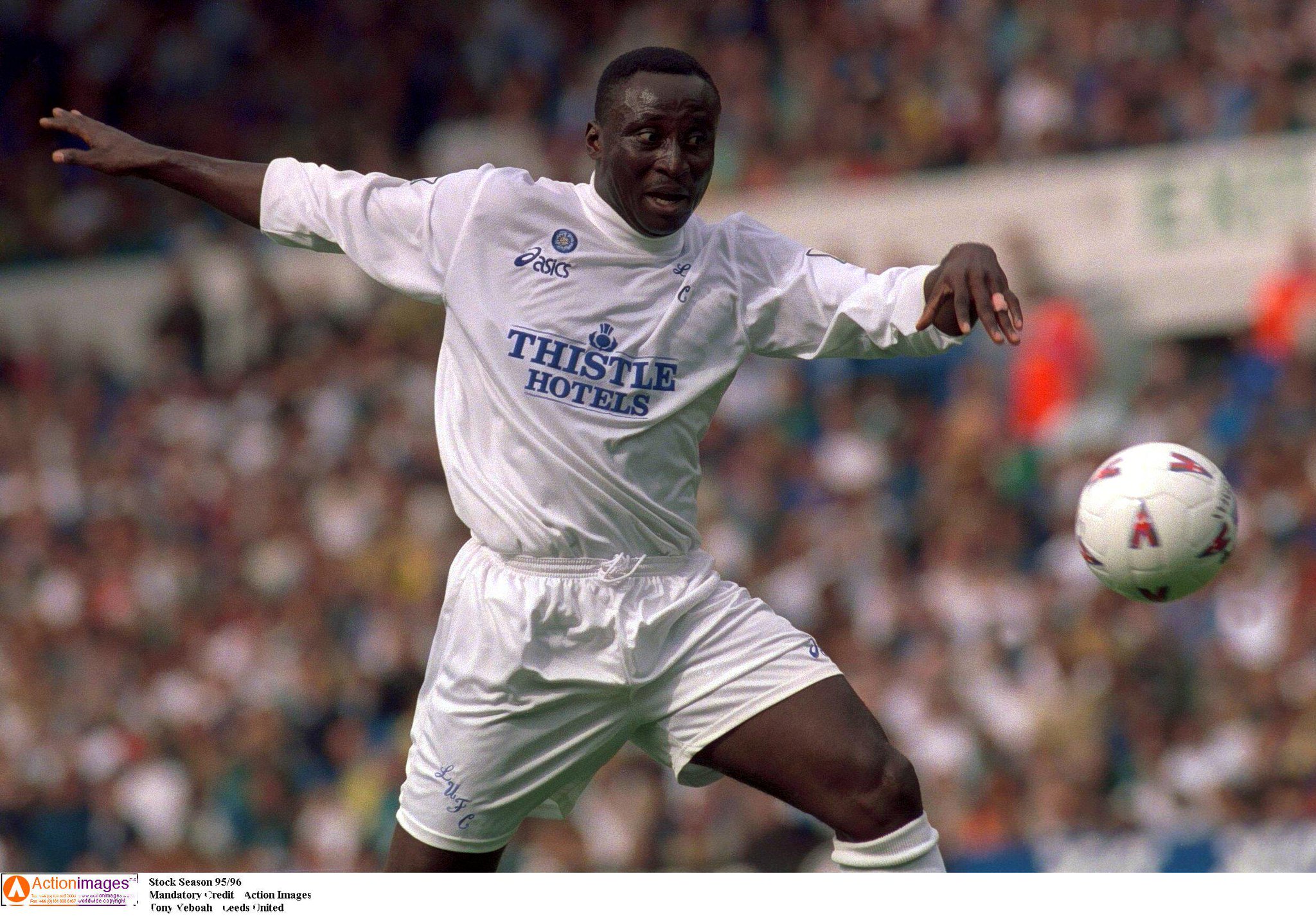 Happy 49th birthday to Tony Yeboah. He scored 32 goals in 66 games for Leeds. Cult hero. 