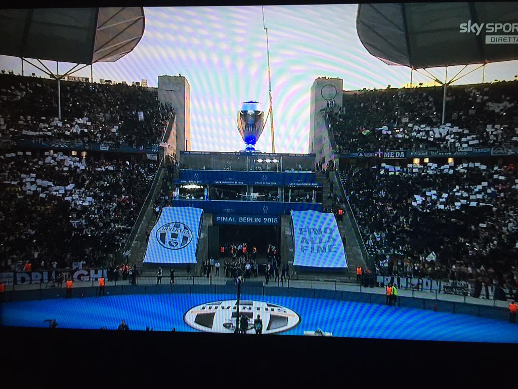 fmeventsfmg's tweet photo. Good luck. #now #filmmaster #uclfinal #now #finoallafine #fcbarcelona #onemor3 #juvebarca http://t.co/ksQ0GOwur4