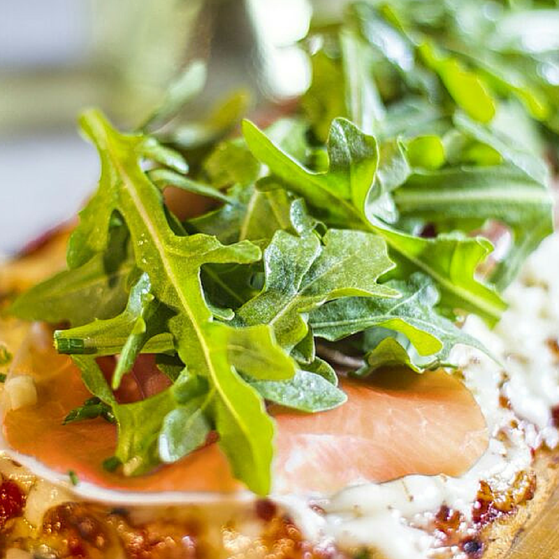 CLP_RD's tweet photo. 👌 DELICIOUSNESS via @LostPropertyBar: Prosciutto &amp; Arugula Flatbread Pizza, pomodoro, goat cheese. http://t.co/W6ohOWIIHt | #CLPNetwork #LA