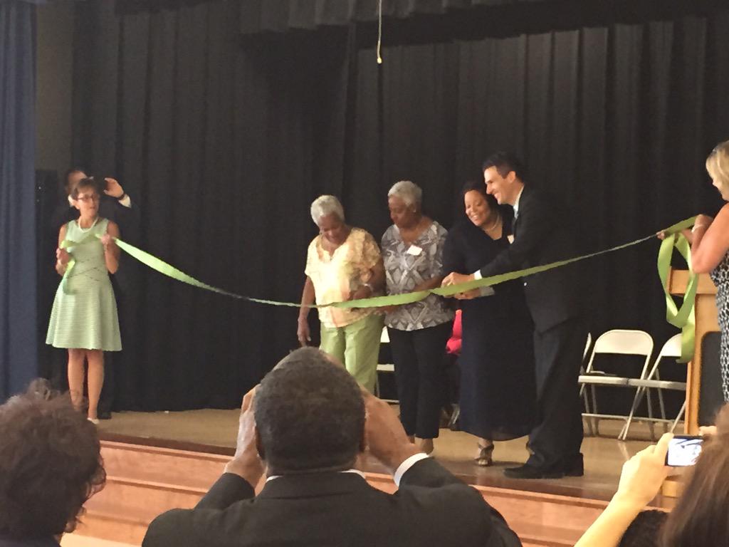 aparsad1's tweet photo. So proud to be a part of this community and dedication @WilsonWimsES http://t.co/swvHgtmfY4