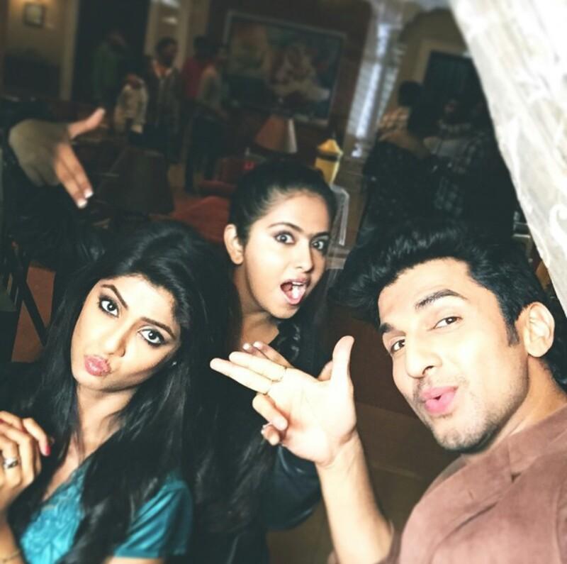 #Masti time at the set of # SasuralSimarKa...😉😁