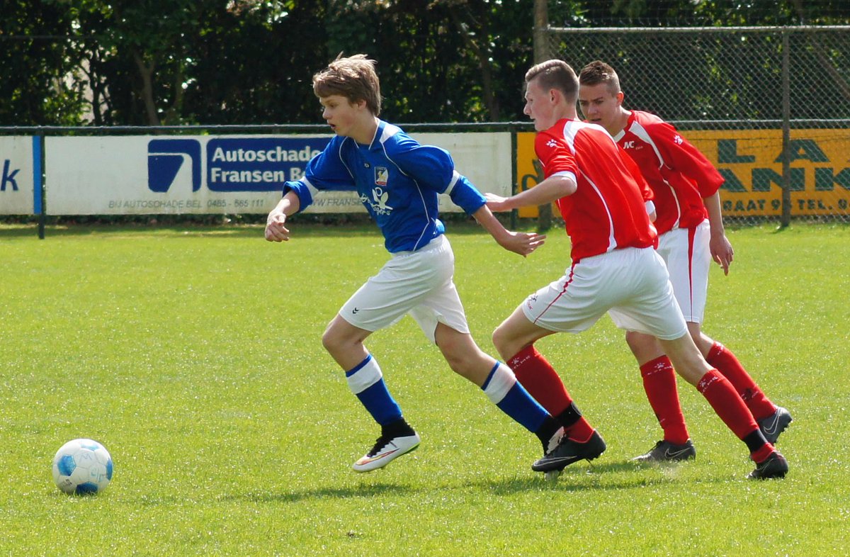 Mooie stap voor Tom van de Rijdt. Hij gaat van Olympia'18 naar <a href="/Achilles_29/">kkkkkalu</a> B1. Wij wensen hem succes in Groesbeek.