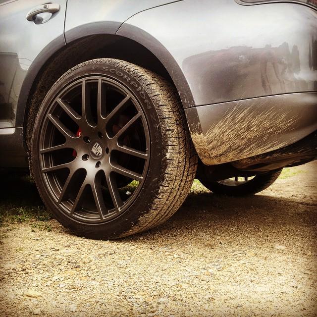 OnlyCarrera's tweet photo. Y'all think this makes @cbc_detailing twitch? 😭😭😭 #cbuscars #cbusexotics #ohiocarspots #blacklist #ohiocars #sports… http://t.co/10PWzq1eeZ