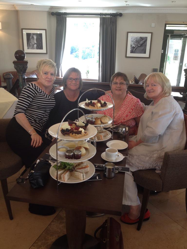 Afternoon tea at Carden park#happy50thHelen🍰🎉🙊