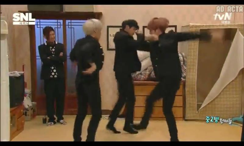 Twinkle_life__'s tweet photo. Здравствуйте. Да, это упоротые Шайни. До свиданья.
#SHINeeView7thWin http://t.co/Ulxv2zM8bB