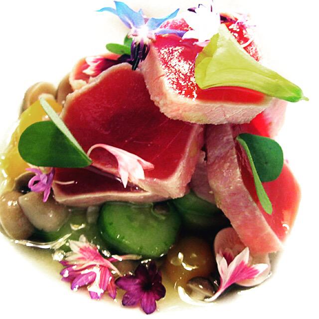 scorchgutierrez's tweet photo. Ahi tuna #truecooks #fromawhileback #staging http://t.co/I0uTCQ04yX